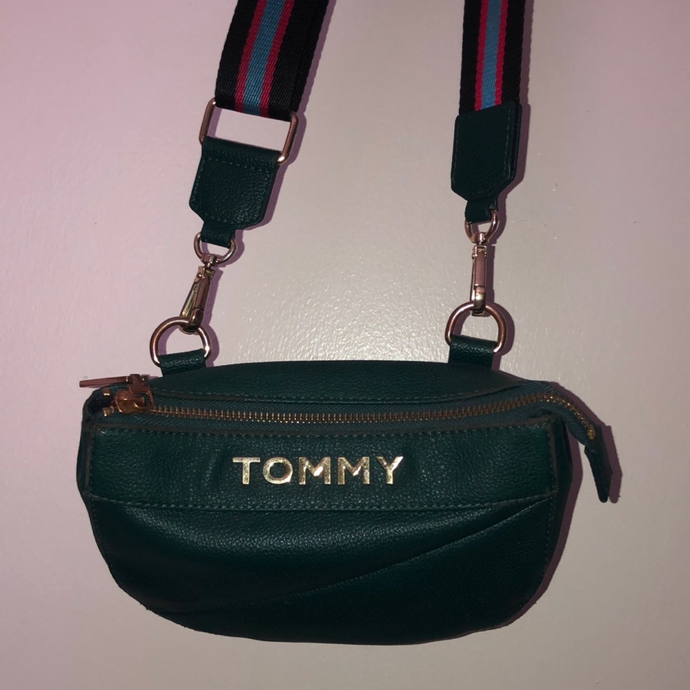 Tommy Hilfiger Crossbody purse